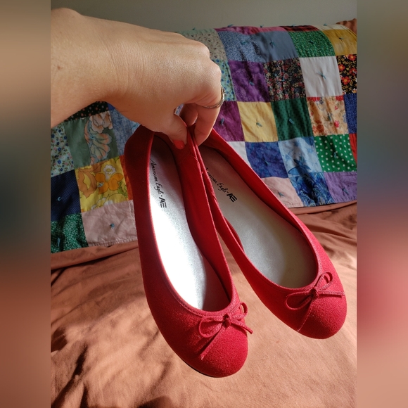 NWOT AE  Dorothy ruby red slipper shoes - Picture 2 of 16